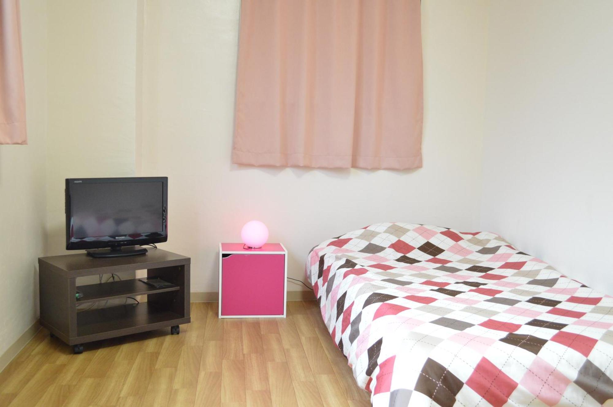 Guest House Fukutomi - Female Only Naha Habitación foto